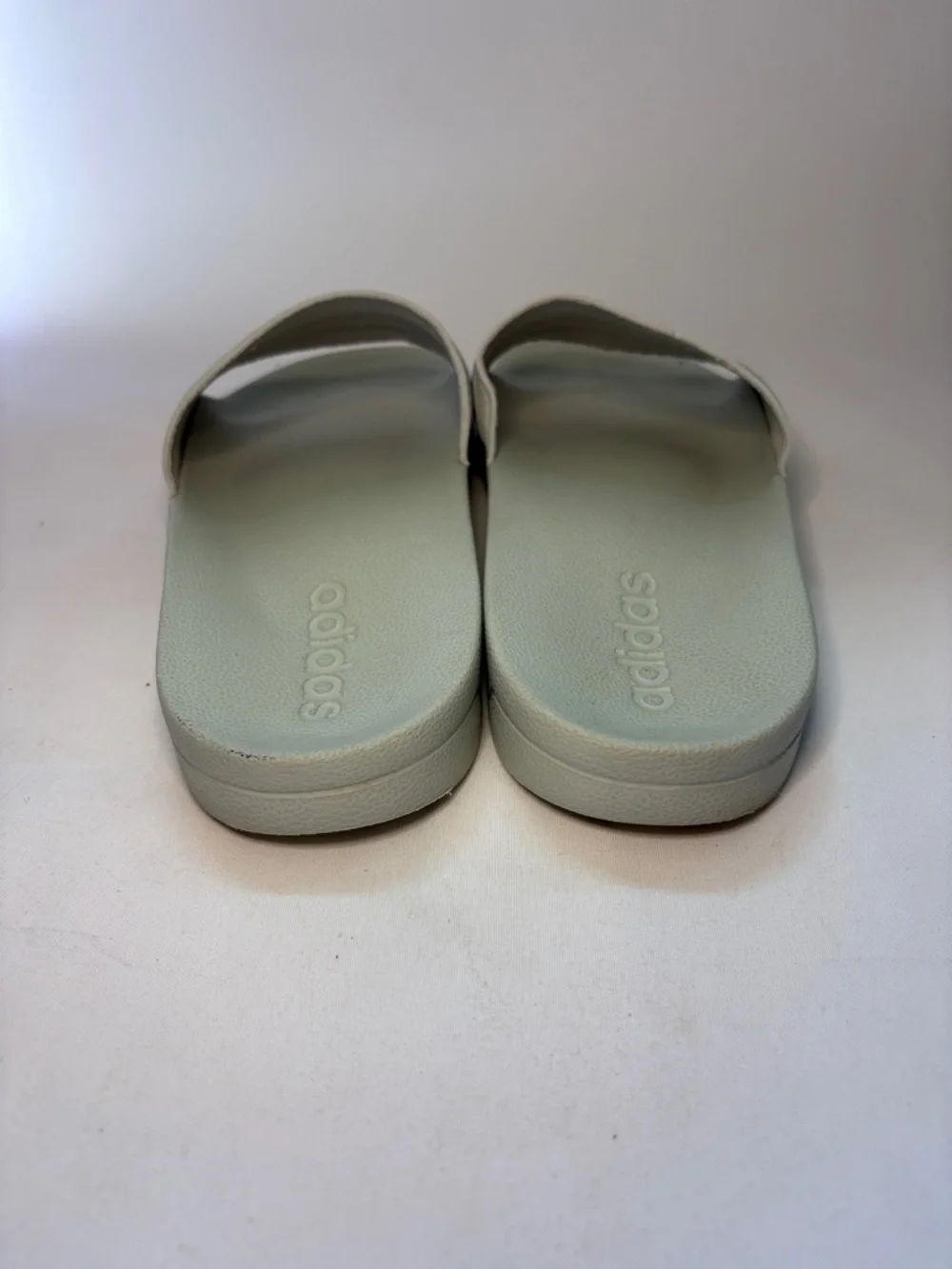 adidas Adilette Comfort Slides Men’s 8 Women’s‎ 10
